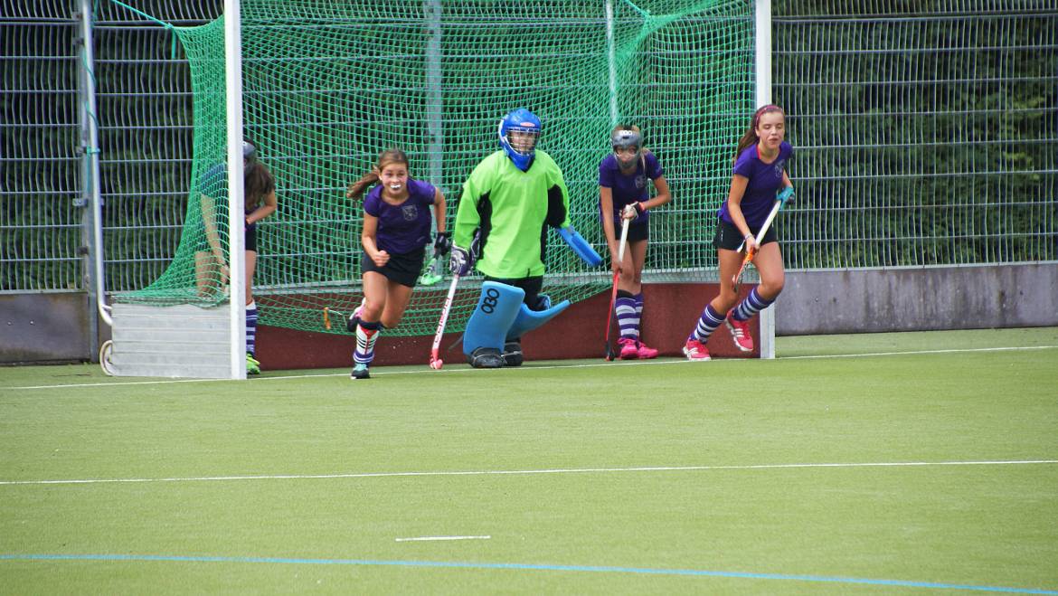 Ein gebrauchter Tag für die Mädchen B1