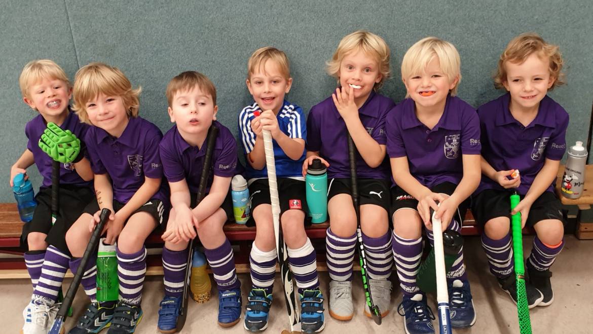 Beide Hiesfelder Mini Jungen Teams starten gut in die Hallensaison